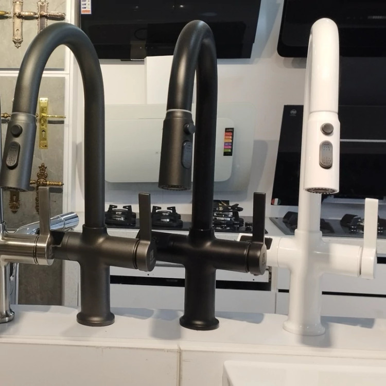 شیر ظرفشویی 3 حالته 360 درجه شاوری با نمایشگر دیجیتال