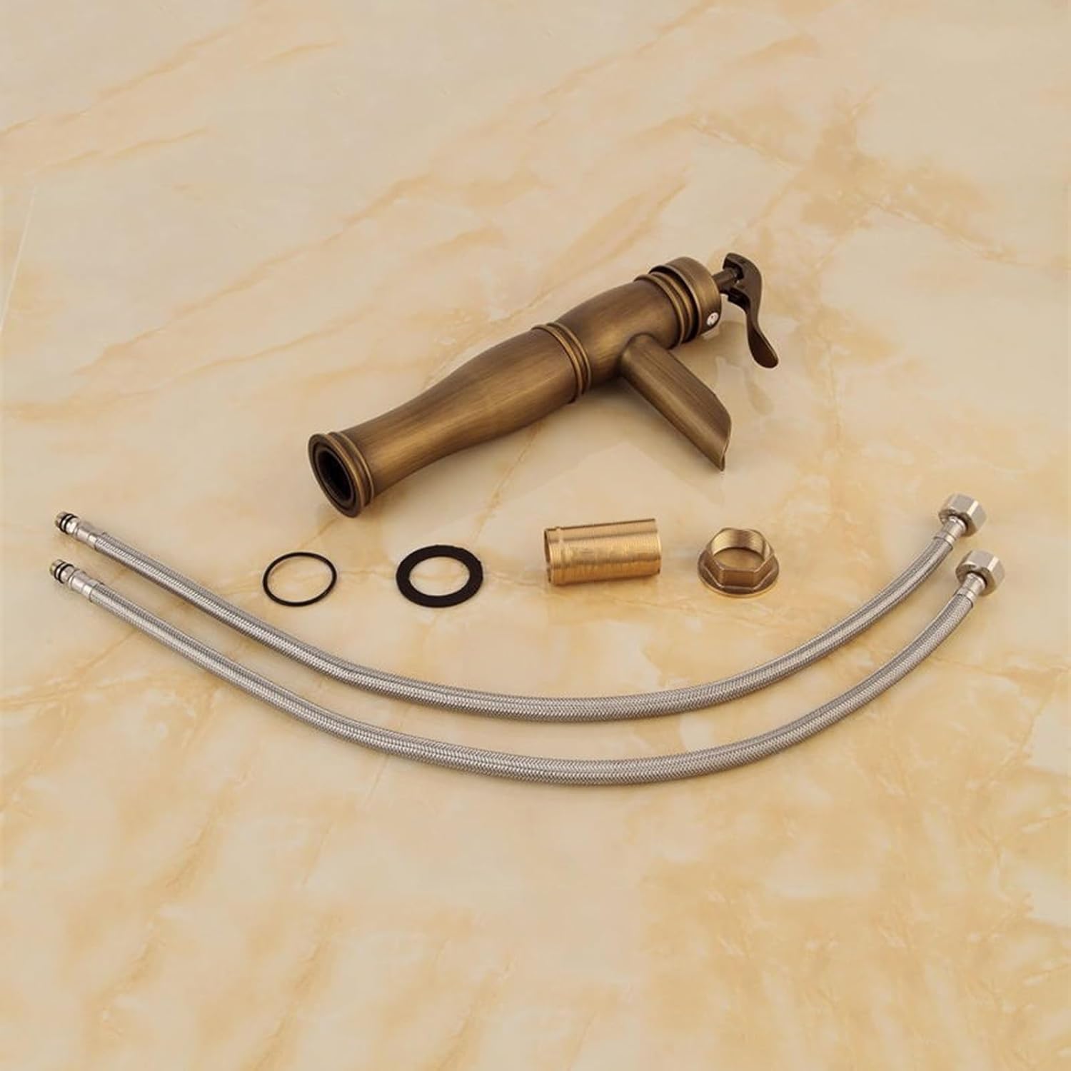 طراحی مینیمال شیر بامبو پایه بلند