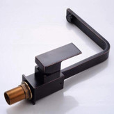 شیر دومنظوره لوکس برای آب تصفیه در آشپزخانه