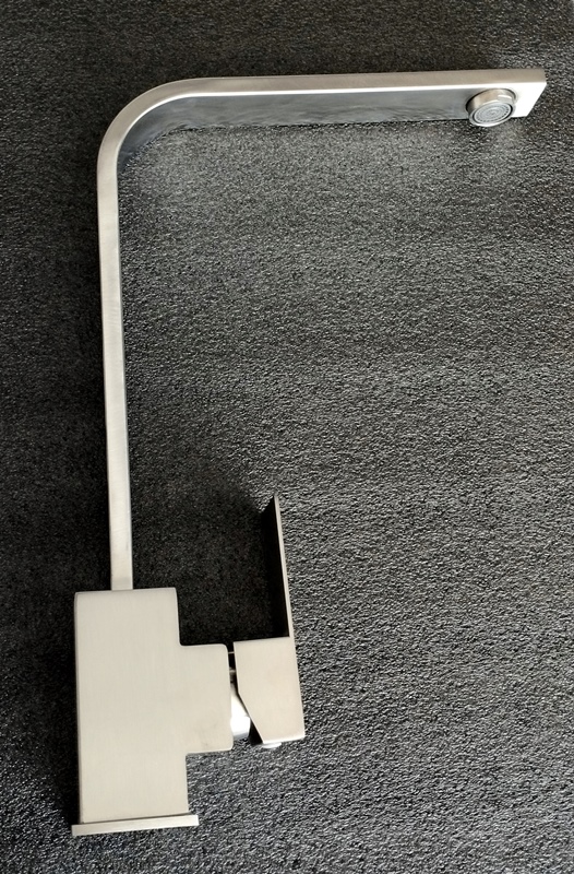 شیر تصفیه‌دار آشپزخانه با طراحی لوکس