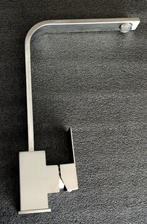 شیر تصفیهدار آشپزخانه با طراحی لوکس