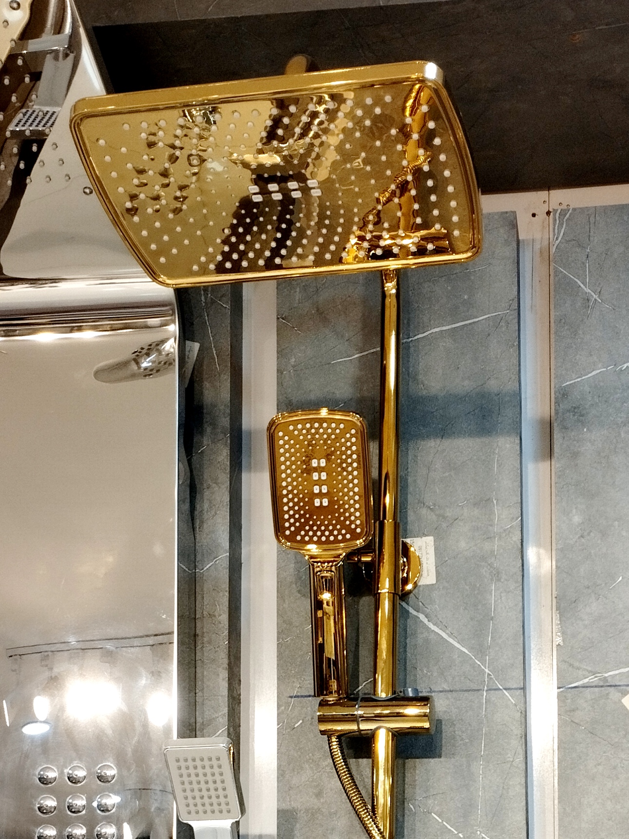 دوش دیجیتال طلایی لوکس برمیکس