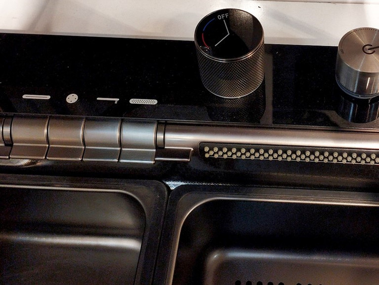 سینک پیانویی دیجیتال با بدنه مقاوم و ضد زنگ