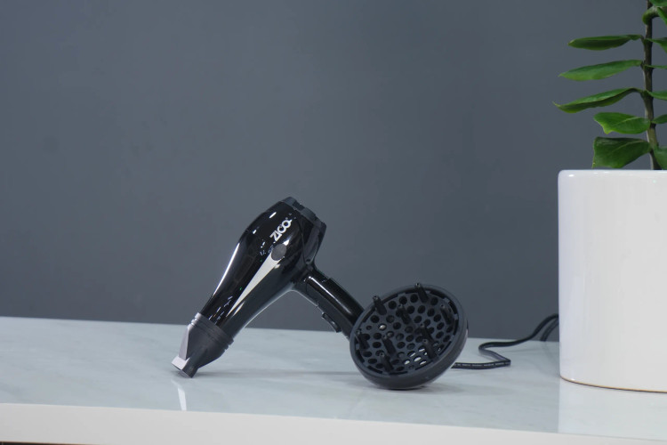 سشوار مسافرتی ZC-5035 تاشو و جمعوجور