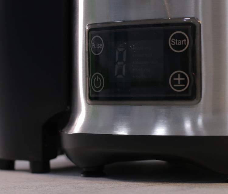 عصارهگیری میوه تازه با ZC-4035