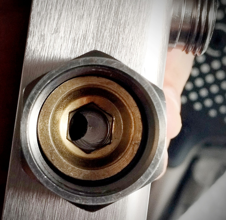 دوش پیانویی ضدزنگ دیکالان