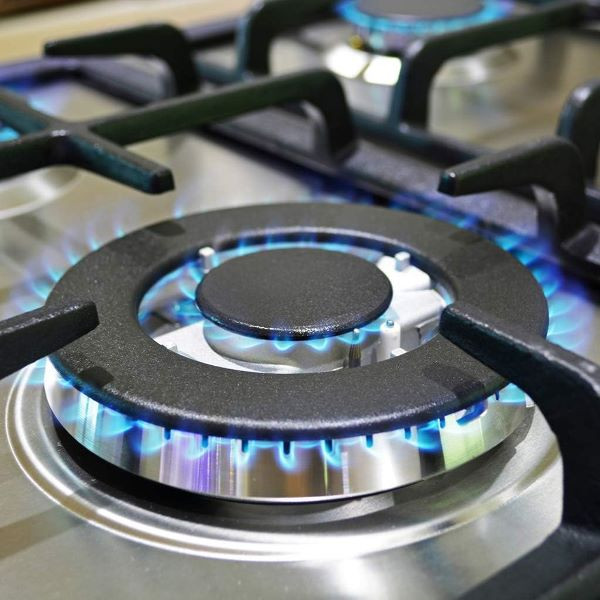 نمای نزدیک شعلههای قدرتمند اجاق KRYPTON