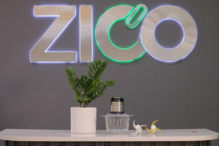 خردکن برقی زیکو ZC-7026 روی کابینت آشپزخانه