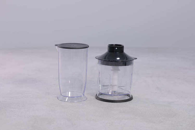 گوشتکوب چندکاره ZICO ZC-7061 روی میز آشپزخانه